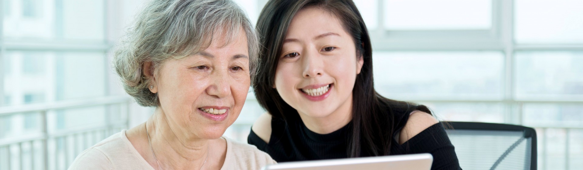 Ophthalmologists Optometrists Eye Doctor LASIK Cataracts